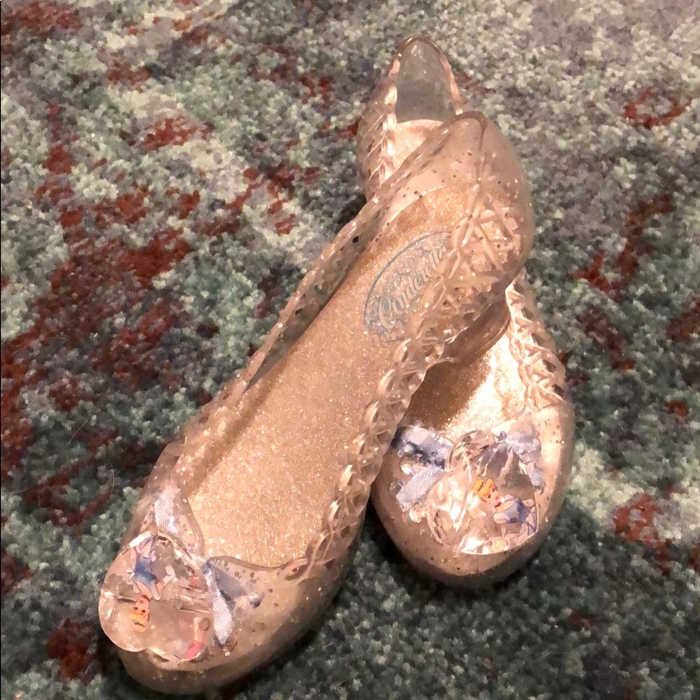 Disney Cinderella little girl play shoes